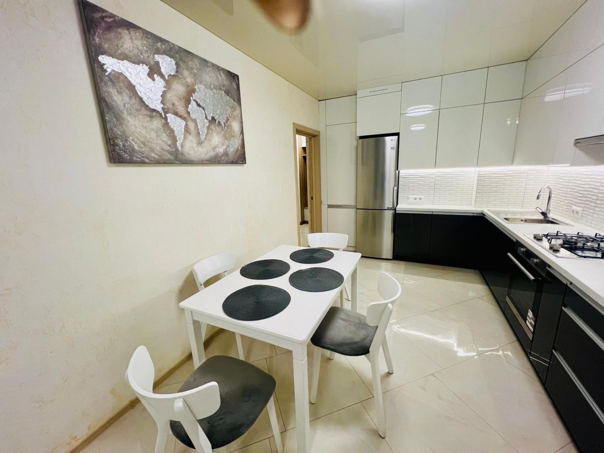 Appartement Шевченка,60 - Семицвіт à Lviv Extérieur photo